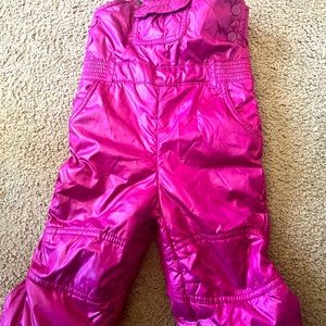 Used once baby gap snow bib great condition